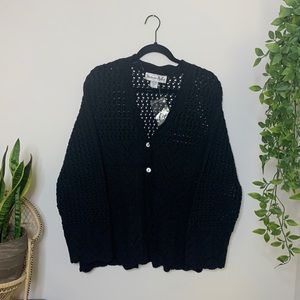 Vintage Knit Black Cardigan 🖤